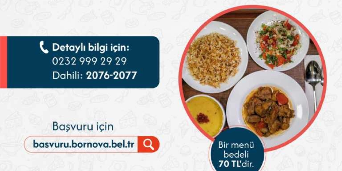 Beyaz zemin üzerinde, sağ tarafta dairesel bir çerçeve içinde servis edilmiş bir öğle yemeği menüsü yer alıyor. Menüde pilav, salata, etli bir ana yemek ve çorba bulunuyor. Görselin sağ alt köşesinde bir menü bedelinin 70 TL olduğu belirtiliyor. Sol tarafta ise detaylı bilgi için 0232 999 29 29 numaralı telefon ve 2076-2077 dahili hatları ile başvuru yapılabilecek basvuru.bornova.bel.tr internet adresi yer alıyor.