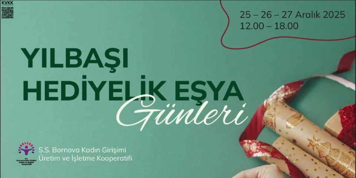 Yeşil zemin üzerine hazırlanmış etkinlik duyurusunda büyük harflerle Yılbaşı Hediyelik Eşya Günleri yazısı yer alıyor. Sağ üst köşede etkinliğin 25-26-27 Aralık 2025 tarihlerinde, 12.00-18.00 saatleri arasında gerçekleşeceği belirtiliyor. Alt kısımda S.S. Bornova Kadın Girişimi Üretim ve İşletme Kooperatifi logosu ve ismi bulunuyor. Sağ tarafta ise kırmızı kurdele ile süslenmiş hediye paketleri görünüyor. Sol üst köşede ise KVKK bilgilendirmesi için bir karekod yer alıyor.