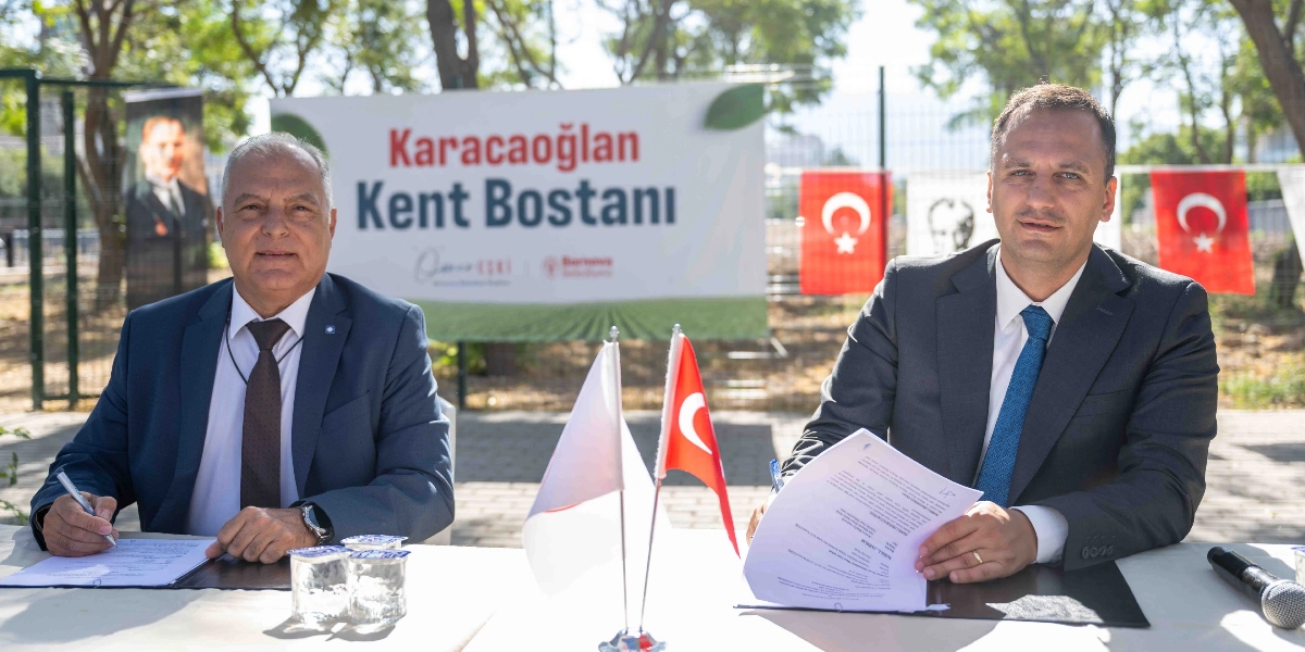 Açık havada, üzerinde 