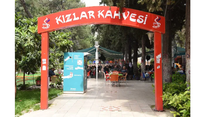 Kızlar Kahvesi