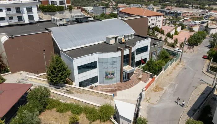 Özel Bornova Belediyesi Yükseköğretim Kız Öğrenci Yurdu